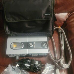 RESMED S9 W/ H5I HUMIDIFIER CPAP W/ CASE (8482 MACHINE RUN HOURS) W/ ACCESSORIES